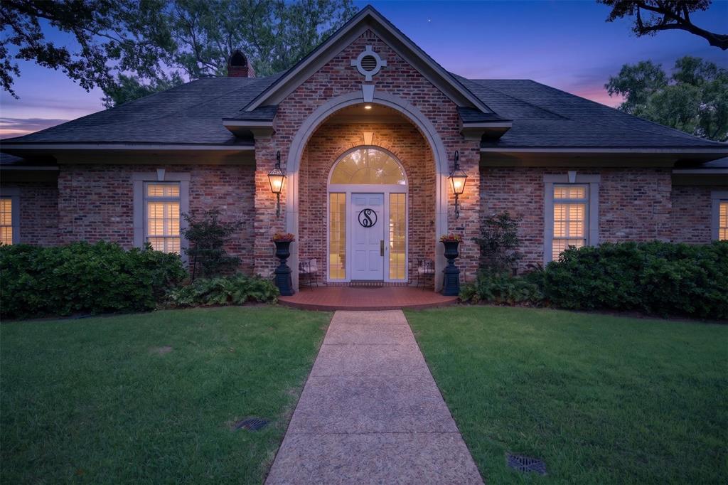 750 Chinquapin Drive