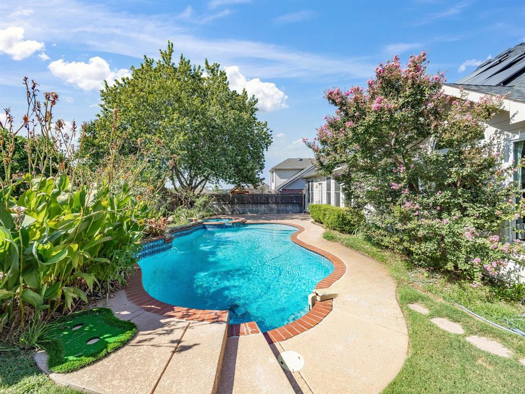 7129 Sundance Lane