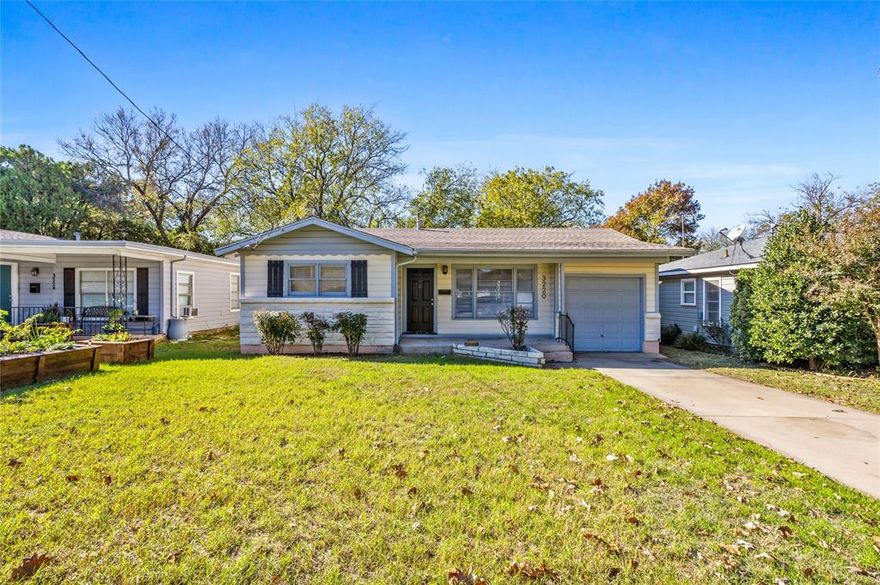 Cute 3 bedroom, 2 bath home.  Convenient location