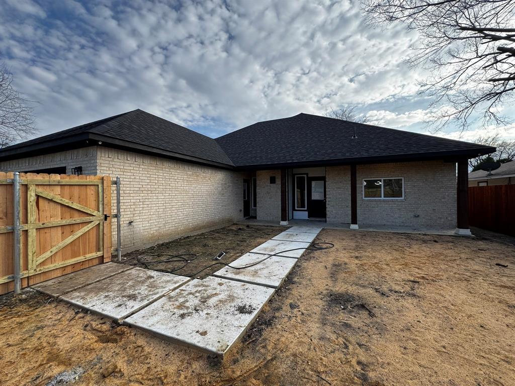 Cloverdale 04 - Residential