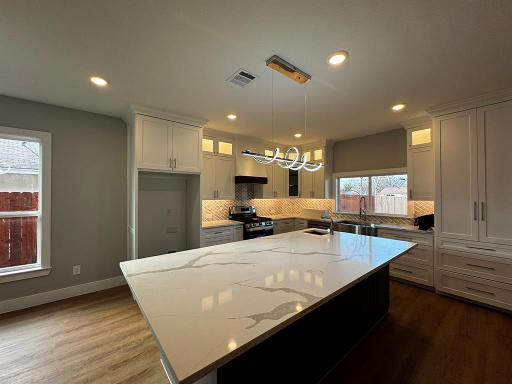 Cloverdale 04 - Residential