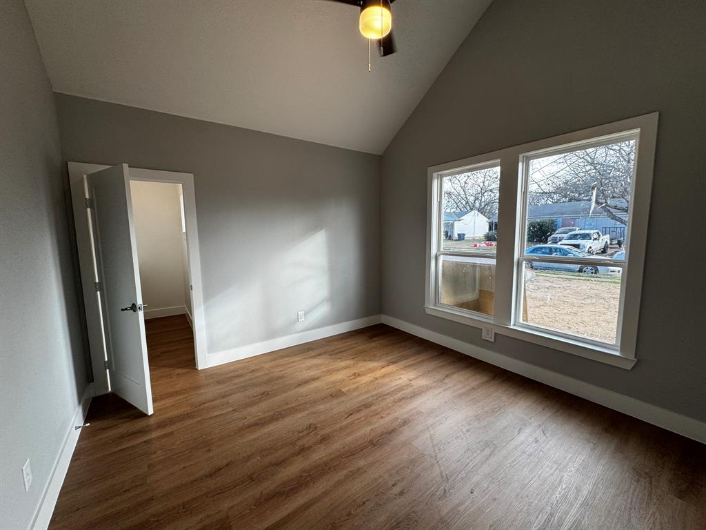 Cloverdale 04 - Residential