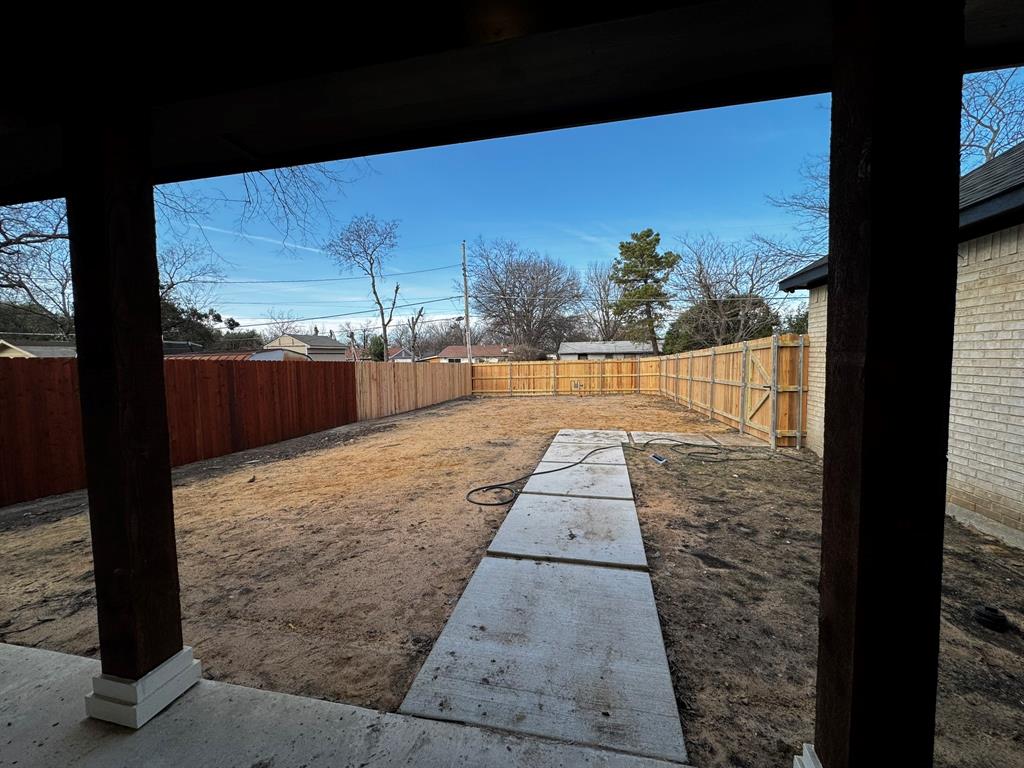 Cloverdale 04 - Residential