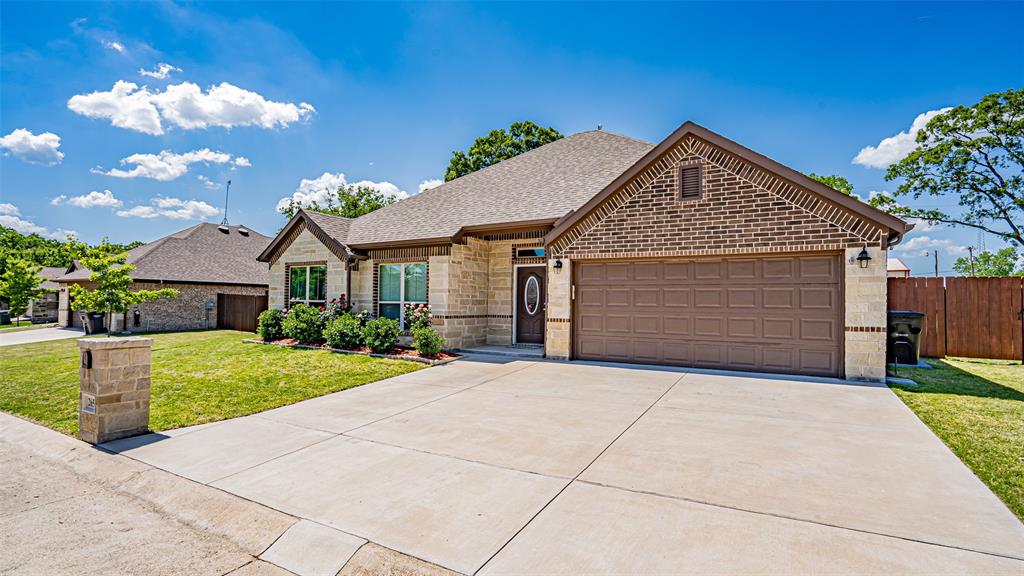 Quinlan, Texas 75474, United States, 3 Bedrooms Bedrooms, ,2 BathroomsBathrooms,Residential,Active,116619