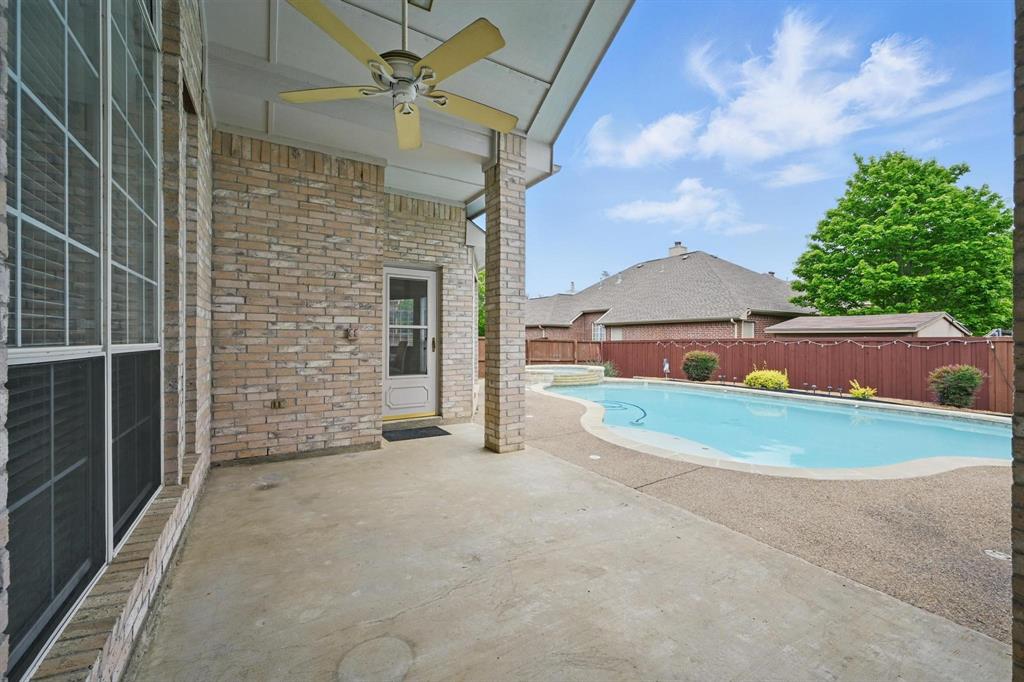 Flower Mound, Texas 75028, United States, 4 Bedrooms Bedrooms, ,2 BathroomsBathrooms,Residential,Pending,121101