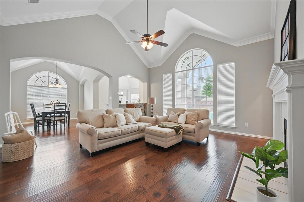 Flower Mound, Texas 75028, United States, 4 Bedrooms Bedrooms, ,2 BathroomsBathrooms,Residential,Pending,121101