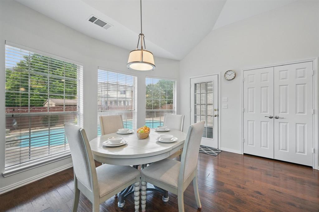 Flower Mound, Texas 75028, United States, 4 Bedrooms Bedrooms, ,2 BathroomsBathrooms,Residential,Pending,121101