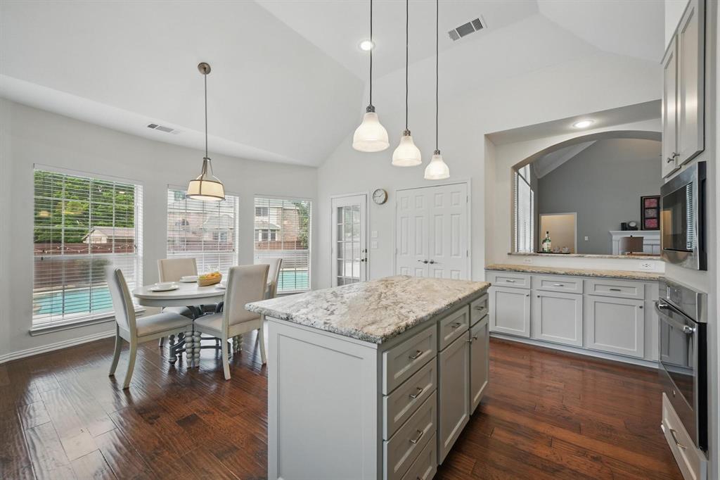 Flower Mound, Texas 75028, United States, 4 Bedrooms Bedrooms, ,2 BathroomsBathrooms,Residential,Pending,121101