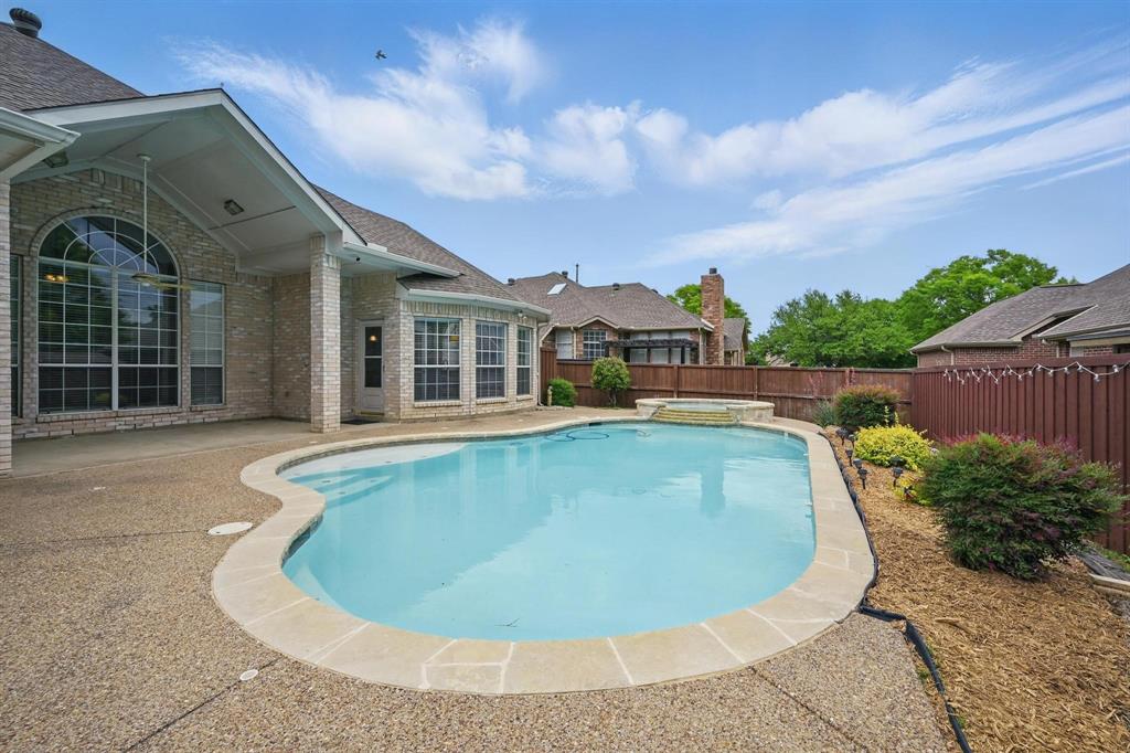 Flower Mound, Texas 75028, United States, 4 Bedrooms Bedrooms, ,2 BathroomsBathrooms,Residential,Pending,121101