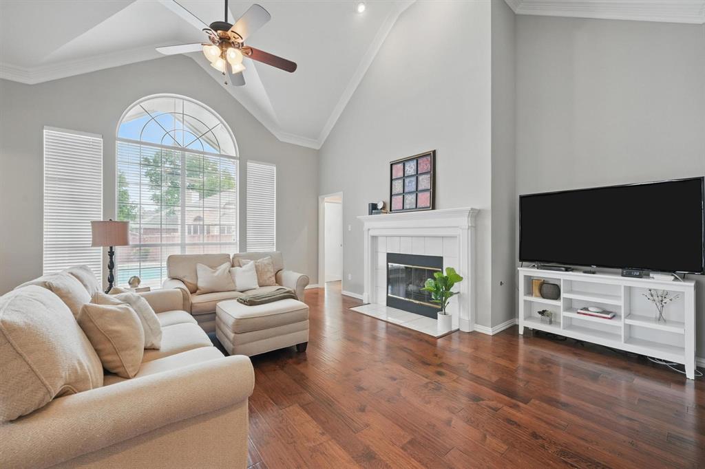 2412 Ainsley Drive