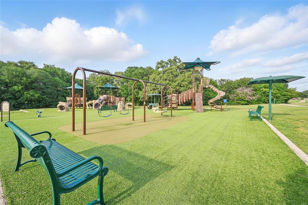 Flower Mound, Texas 75028, United States, 4 Bedrooms Bedrooms, ,2 BathroomsBathrooms,Residential,Pending,121101