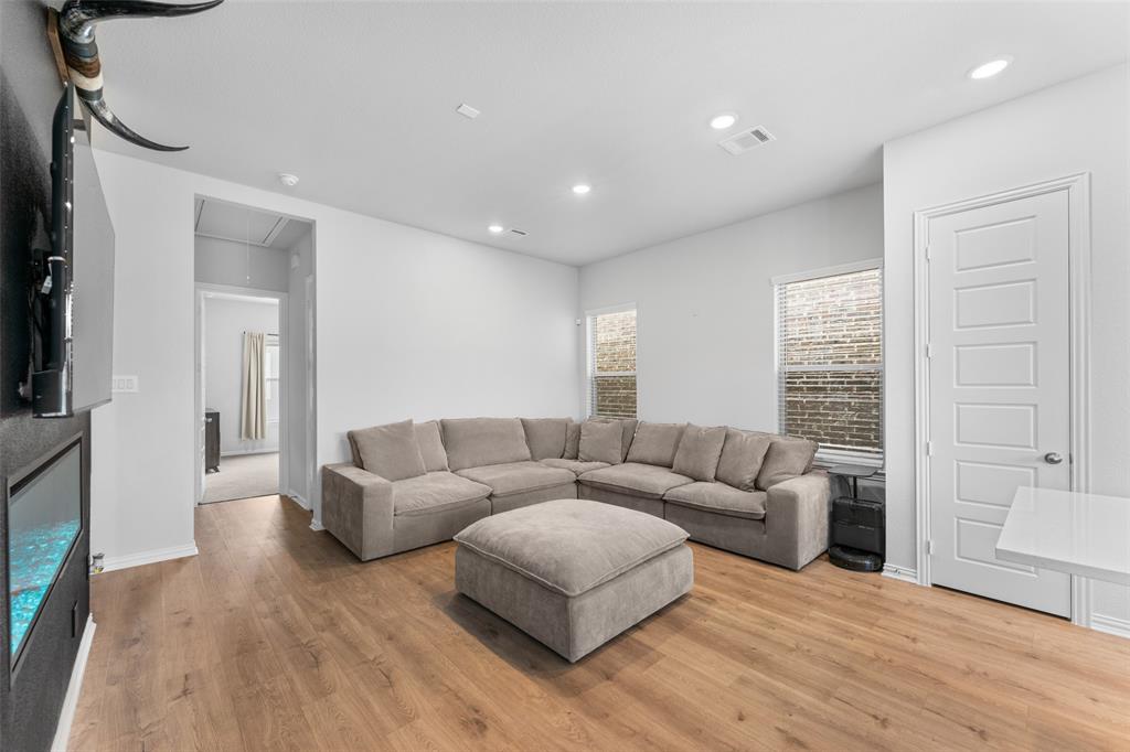 Tenison Vlg Buckner Terrace - Residential