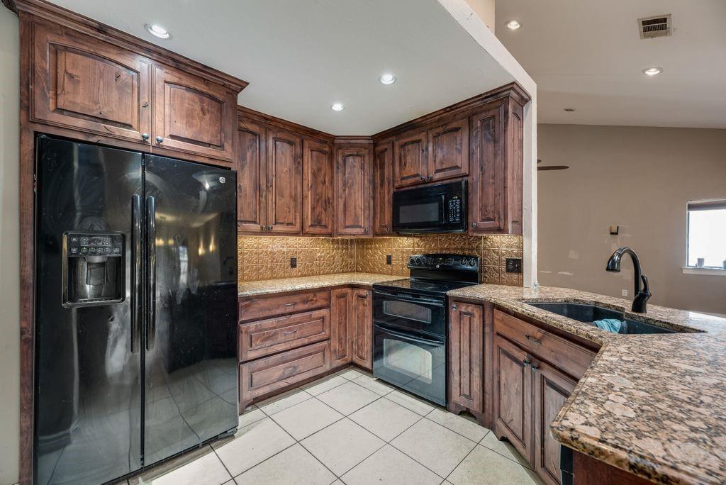 3220 Timberview Drive
