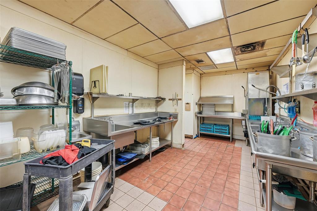 565 W Bedford Euless Road