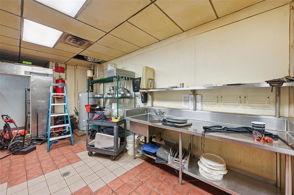 565 W Bedford Euless Road