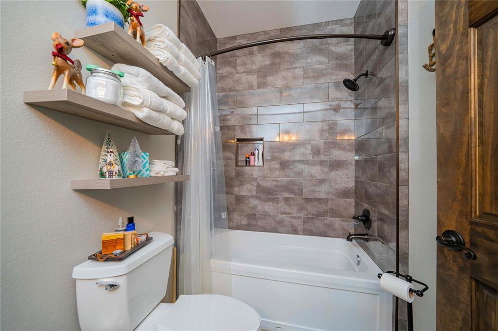 The Oaks - Residential