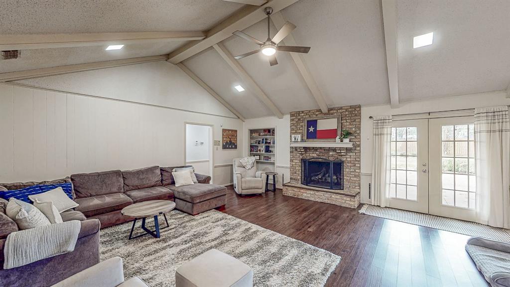 1200 Kingspark Drive