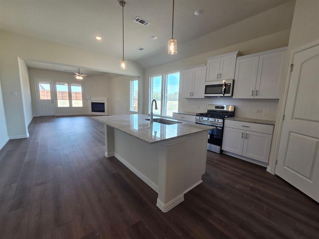804 Silverleaf Drive