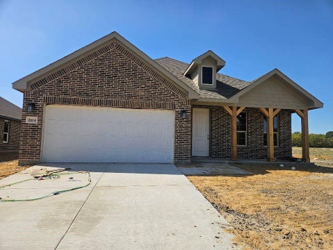 Photo of 804 Silverleaf Drive, Ennis, TX 75119 (MLS # 21367905)