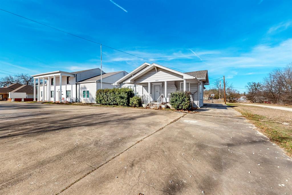 407 W Main Street