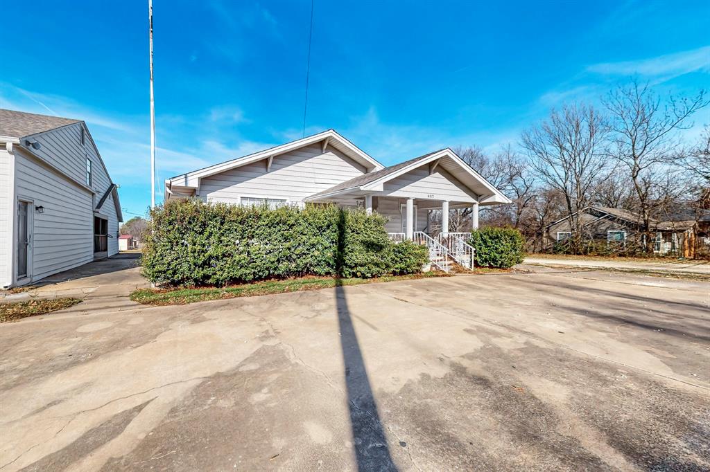407 W Main Street