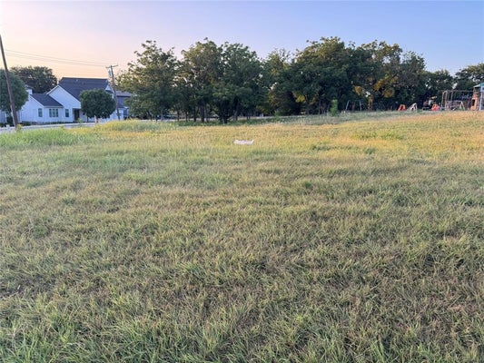 712 N TENNESSEE ST, MCKINNEY, TX 75069 - Image a8bfda5fcfd16ea056f64a7196c7a056/2274068704