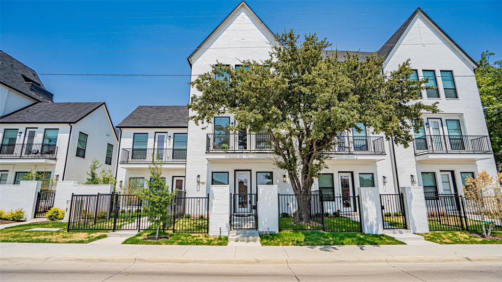 Main 7 Townhome Addition - Residential