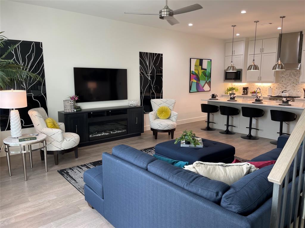 Main 7 Townhome Addition - Residential