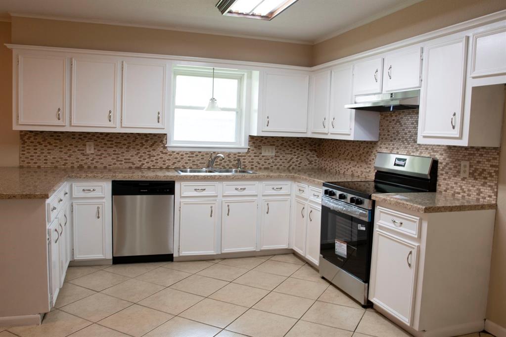 1008 Fairway Lane
