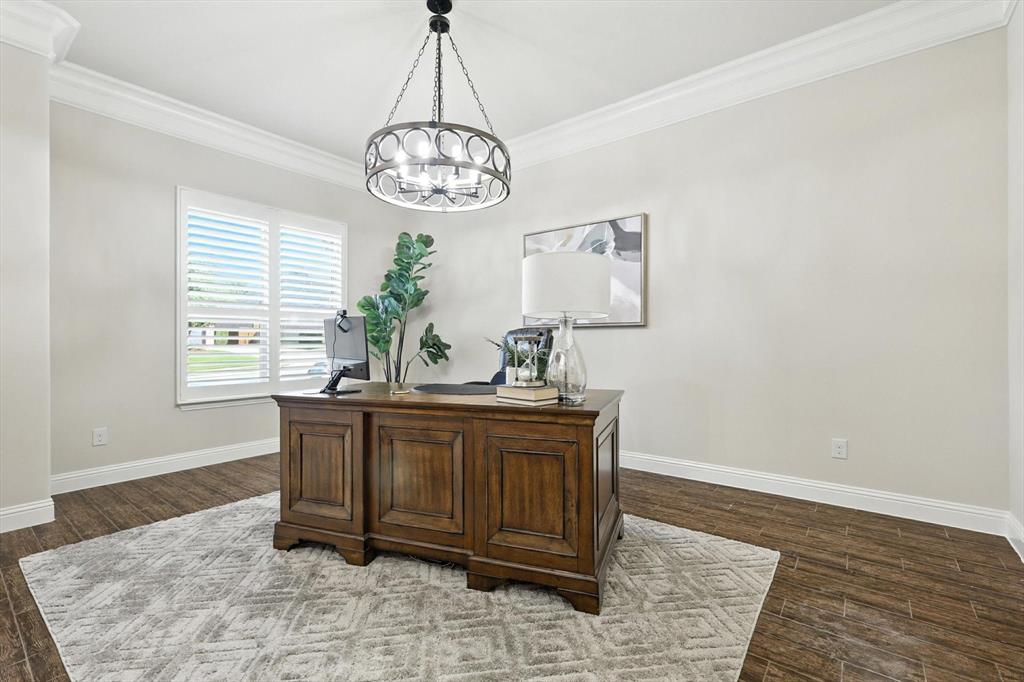 10883 Smoky Oak Trail