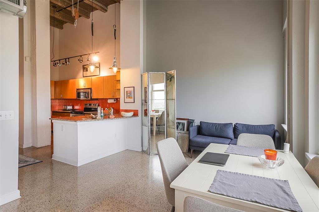 Texas & Pacific Lofts Condo - Residential Lease