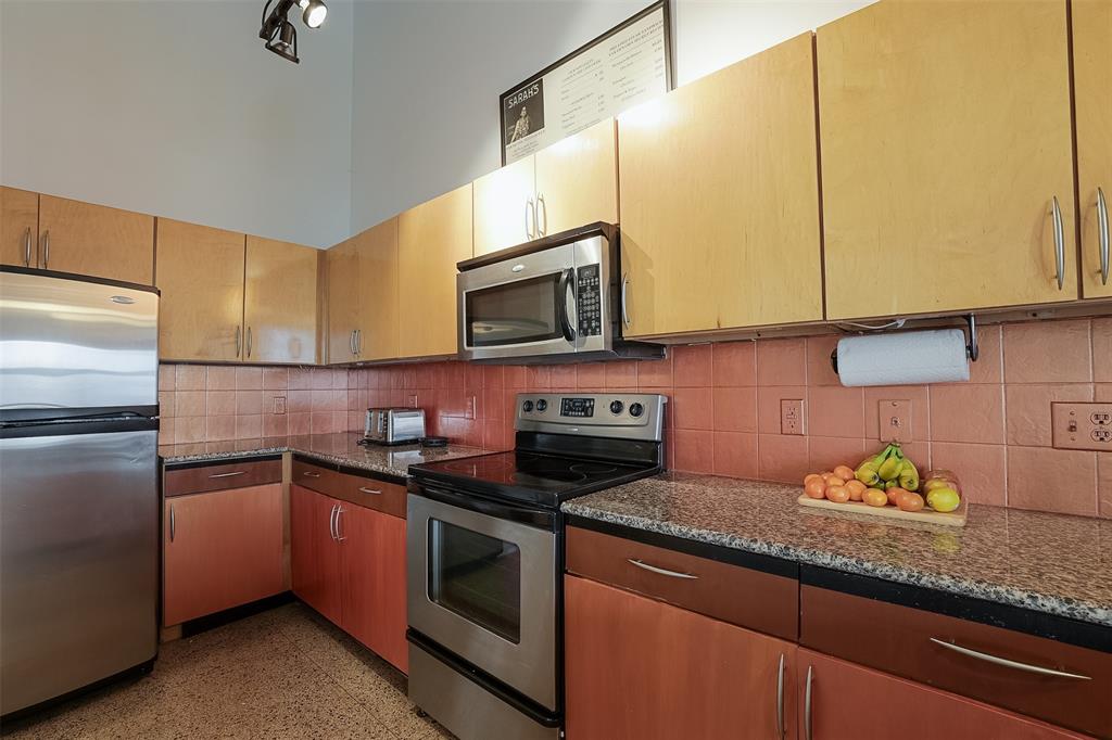 Texas & Pacific Lofts Condo - Residential Lease