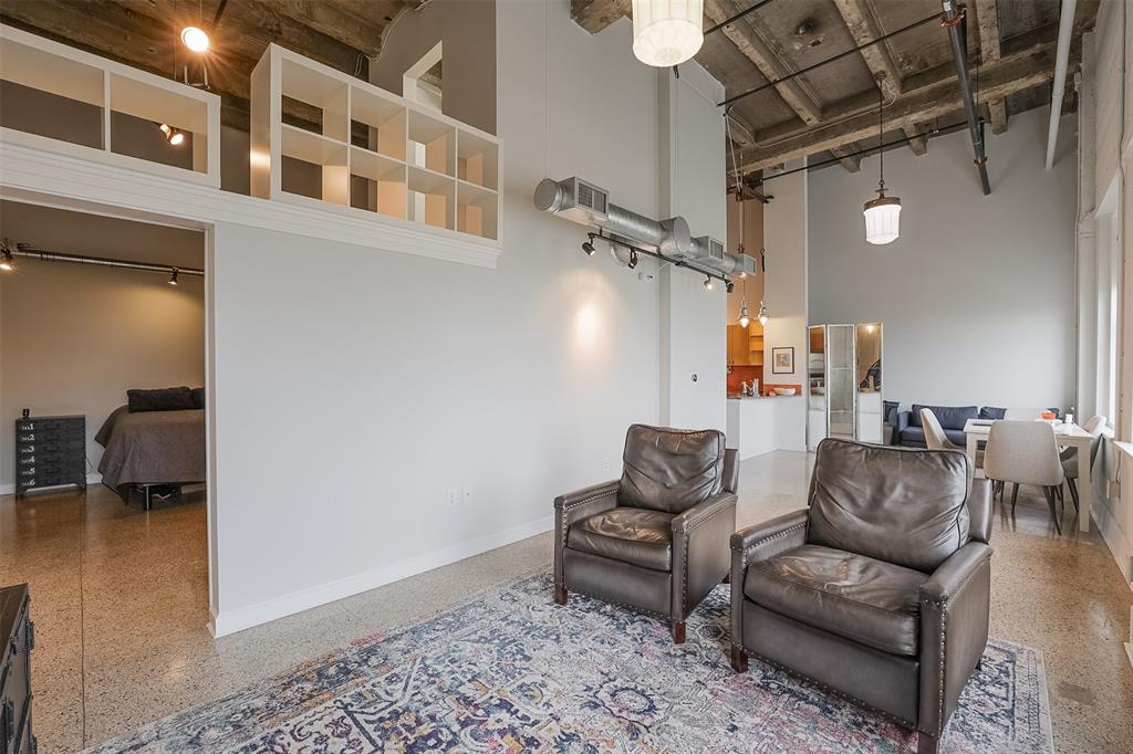 Texas & Pacific Lofts Condo - Residential Lease