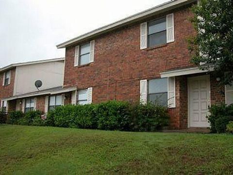 2713 Hurstview Drive Hurst TX 76054