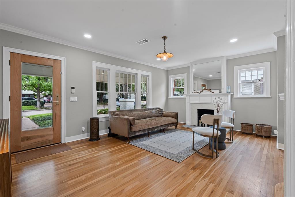 Mc Cart Add - Residential Lease