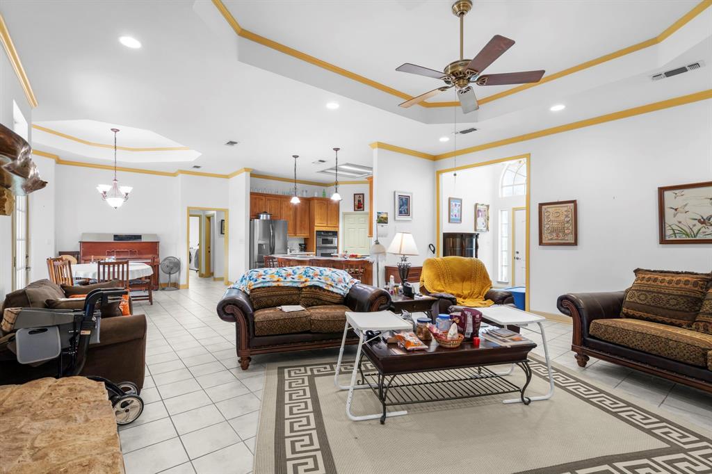 10610 County Road 3605