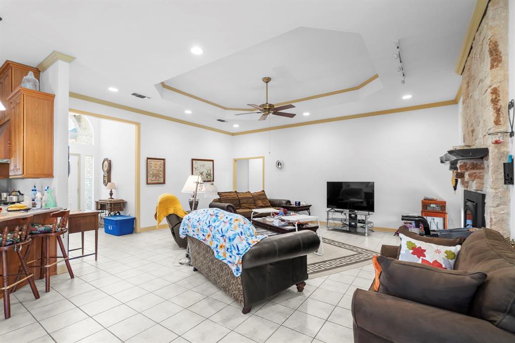 10610 County Road 3605