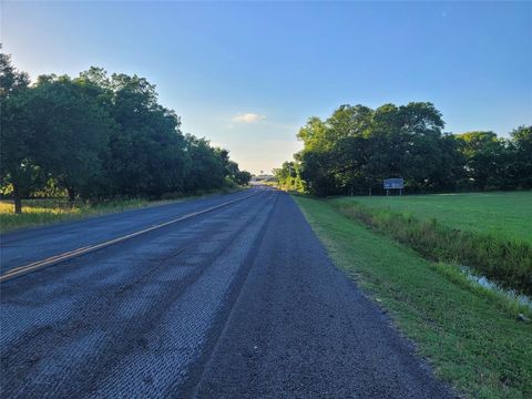 880 County Road 3369 Hubbard TX 76648