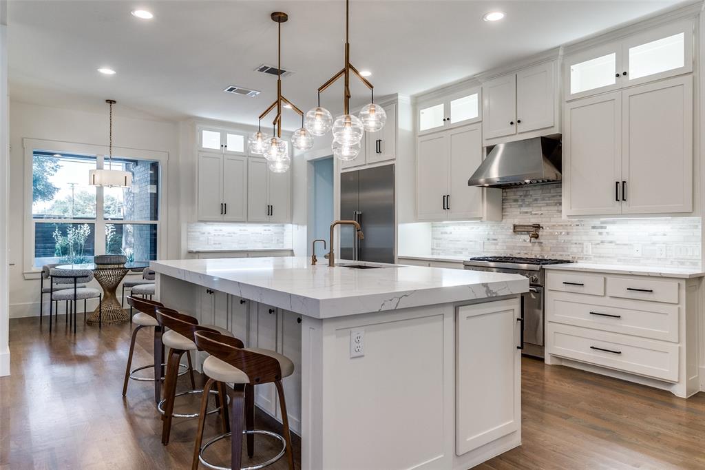 MELSHIRE ESTATES - Residential