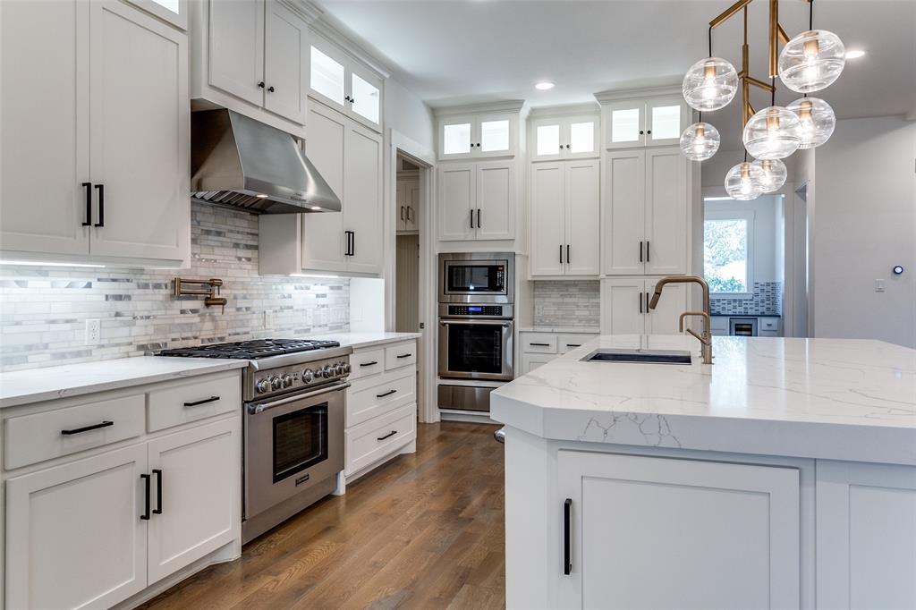 MELSHIRE ESTATES - Residential