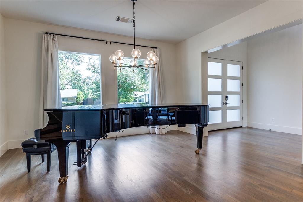 MELSHIRE ESTATES - Residential