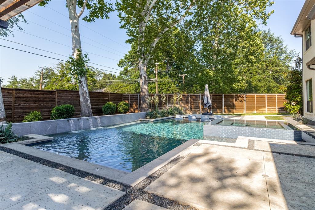 MELSHIRE ESTATES - Residential