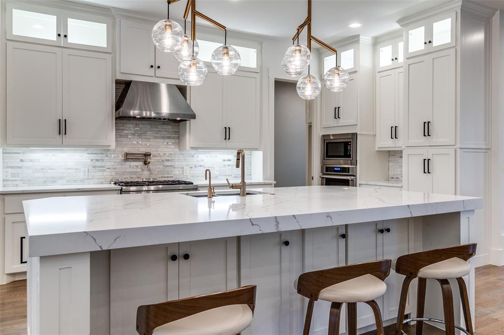 MELSHIRE ESTATES - Residential