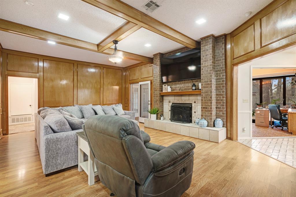 Twin Lakes - Residential