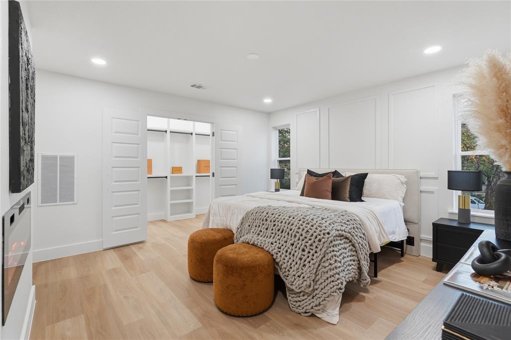 Lincoln Manor - Residential