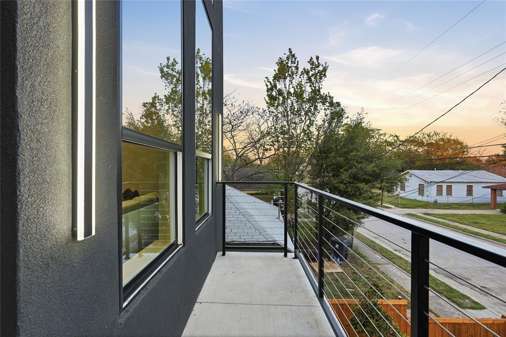 Lincoln Manor - Residential