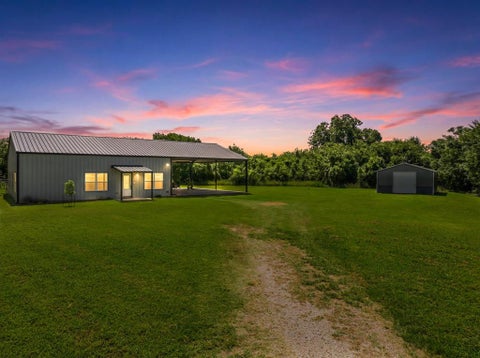 Photo of 5839 S 3rd St Road, Waco, TX 76706 (MLS # 21314447)