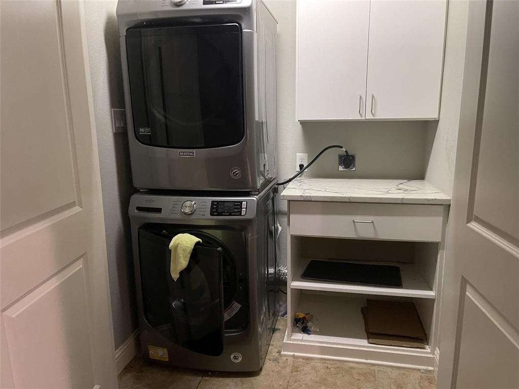 The Town Homes At Legacy Town Center - Residential Lease