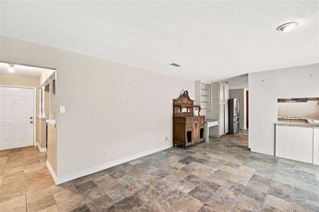 403 Westcliff Drive