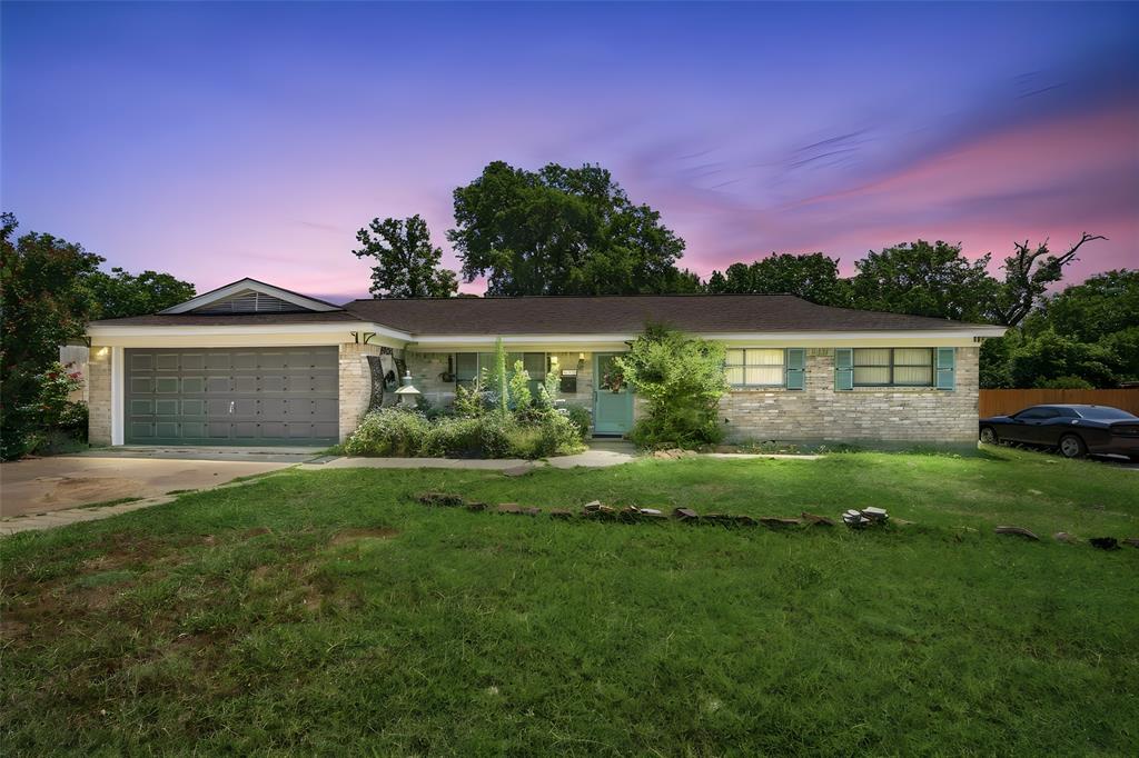 403 Westcliff Drive